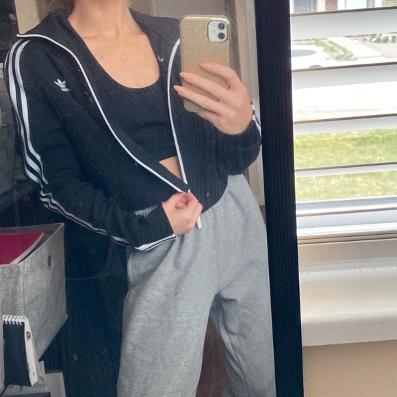 Cropped Adidas three stripe zip up - Picture 3 of 3